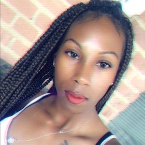 Meet your Posher, Amber